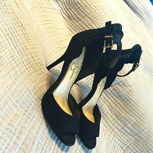 Jessica Simpson high heels for a date night